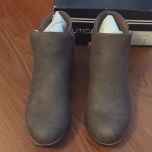 Nautica Women's Brown Ankle Boots